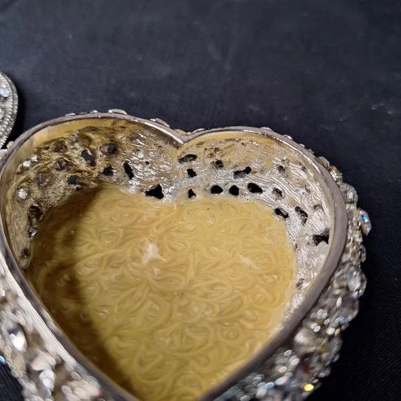 Olivia Riegel Heart Crystal Trinket Box Silver Tone Swarovski Keepsake Jewelry - Picture 9 of 10